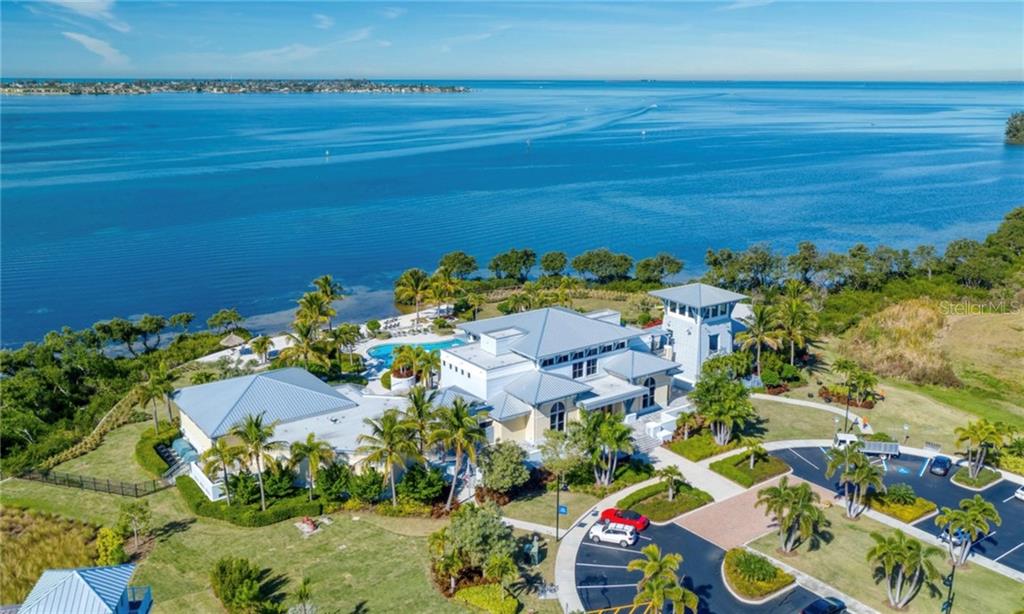 395 ARUBA CIRCLE #203 Bradenton, FL 34209