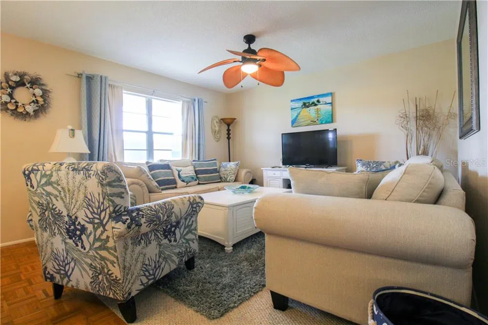 460 BASE AVENUE E #125 Venice, FL 34285
