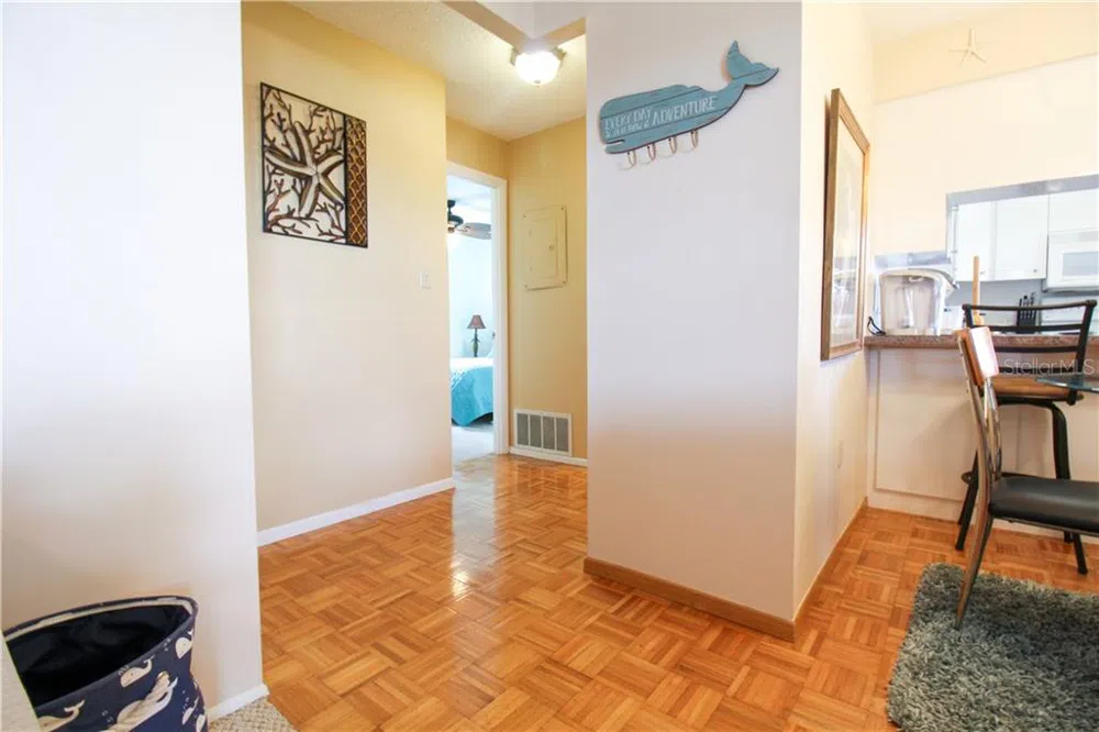 460 BASE AVENUE E #125 Venice, FL 34285