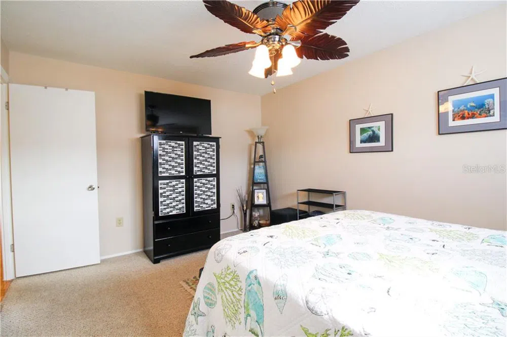 460 BASE AVENUE E #125 Venice, FL 34285