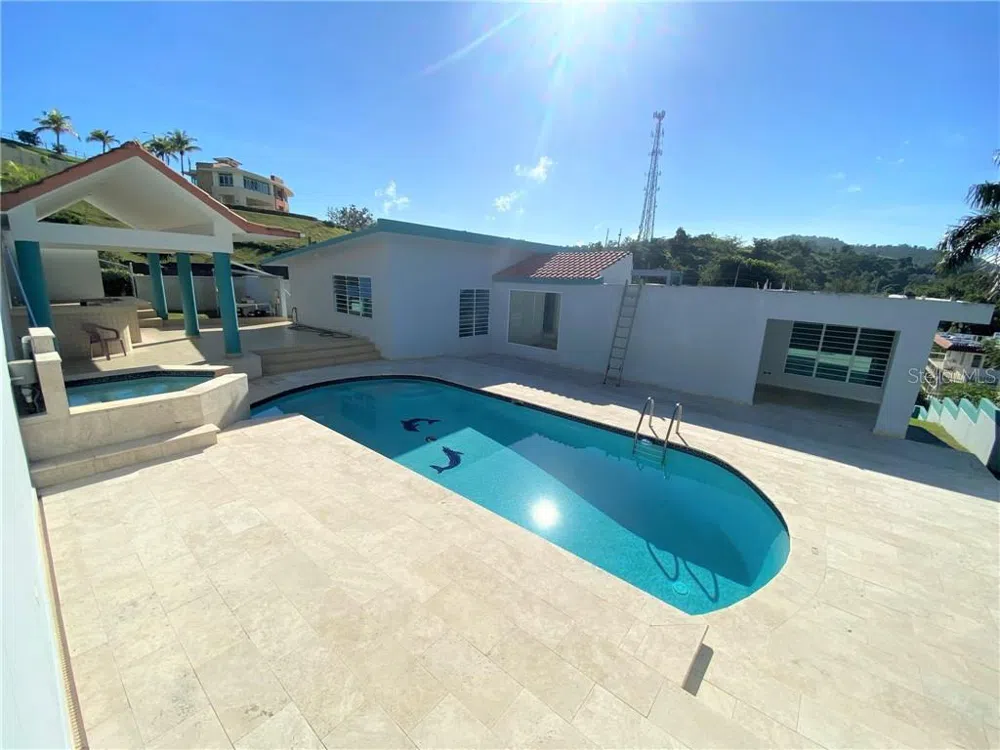#6 CALLE B Gurabo, PR 00778