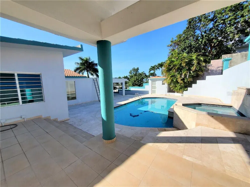 #6 CALLE B Gurabo, PR 00778