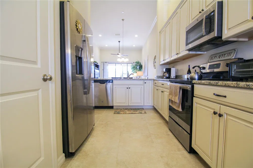 13608 MESSINA LOOP #203 Bradenton, FL 34211