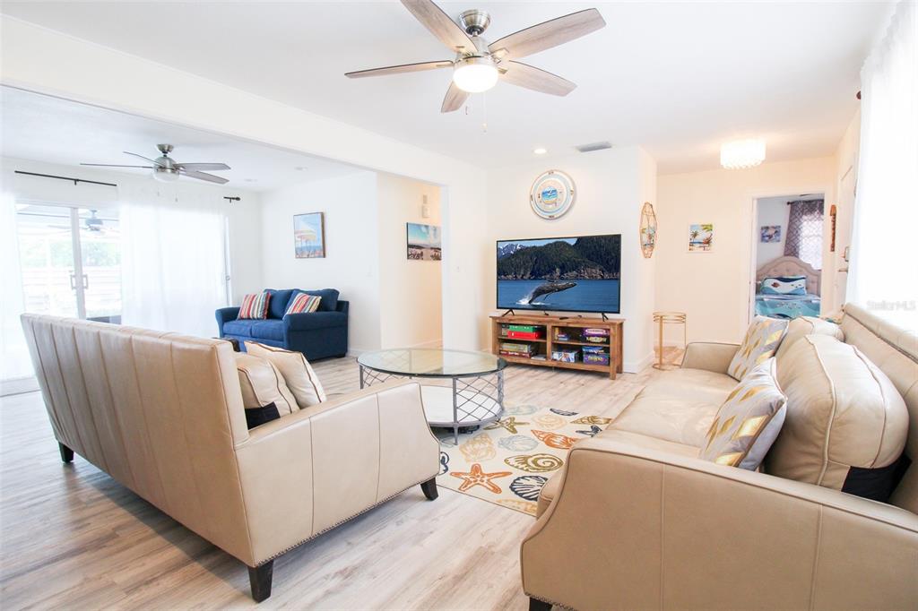 2232 PINE TERRACE Sarasota, FL 34231