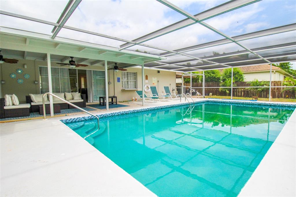 2232 PINE TERRACE Sarasota, FL 34231