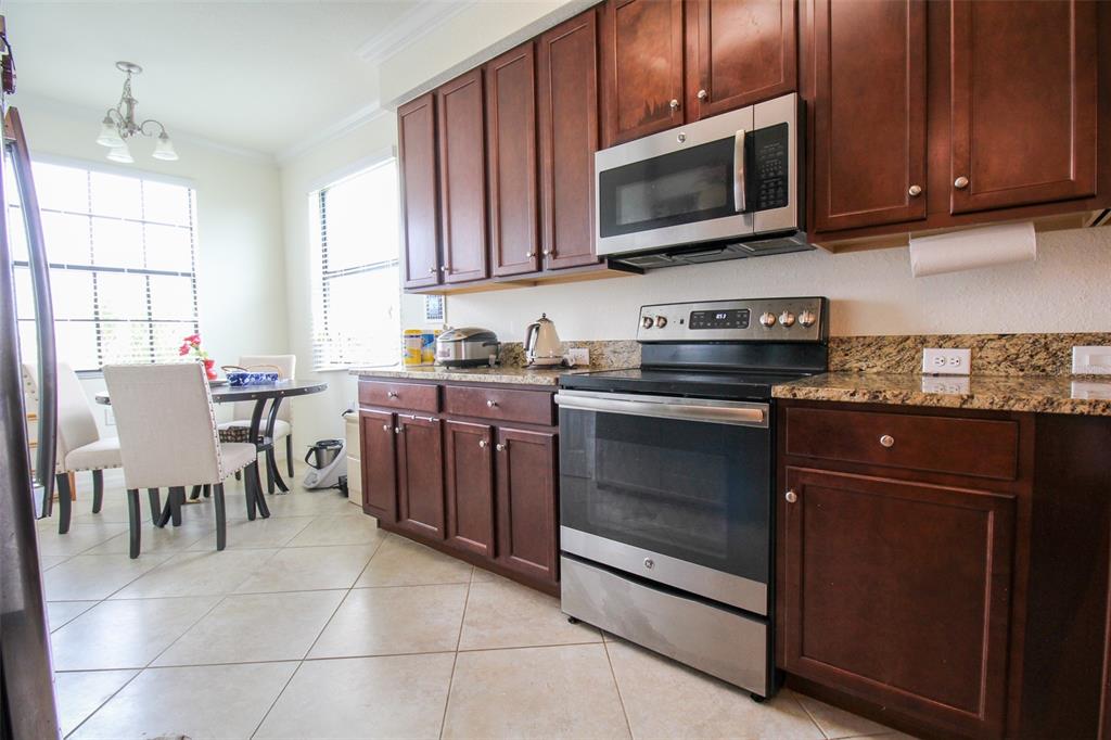 16814 VARDON TERRACE #201 Bradenton, FL 34211