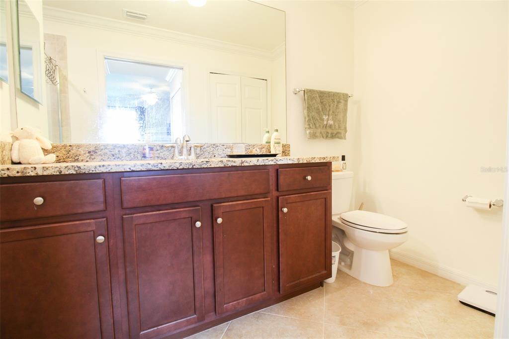 16814 VARDON TERRACE #201 Bradenton, FL 34211