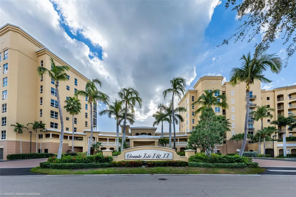 3313 SUNSET KEY CIRCLE #403 Punta Gorda, FL 33955