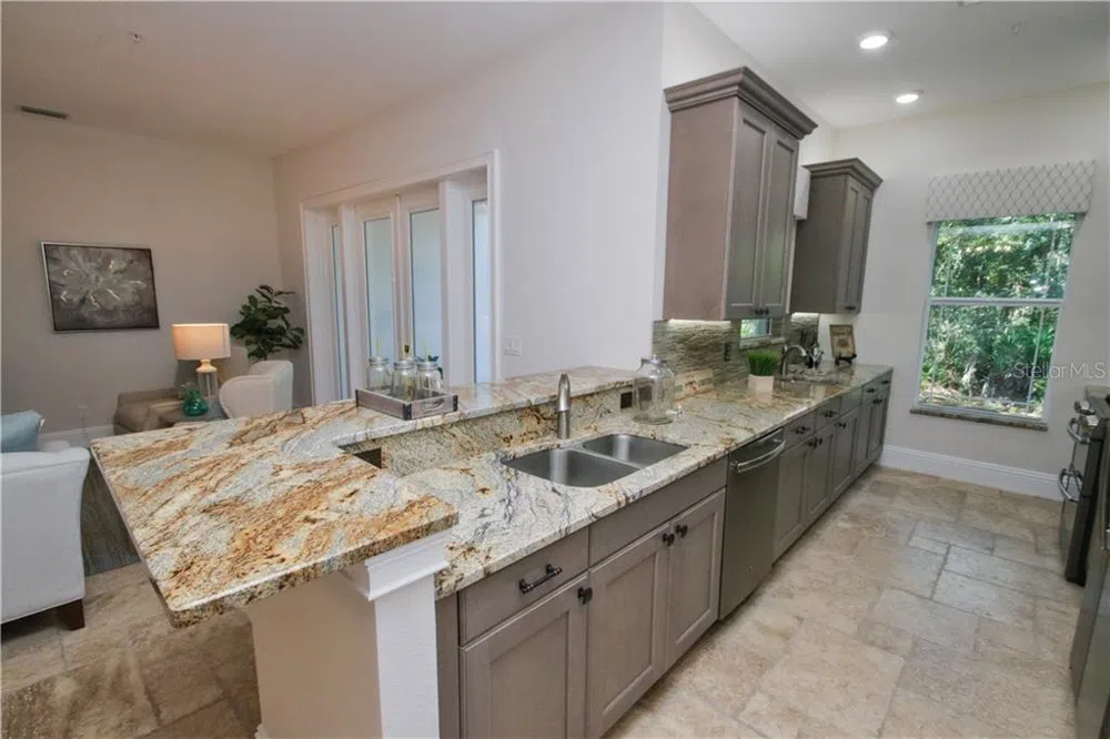 7780 HIDDEN CREEK LOOP #101 Lakewood Ranch, FL 34202