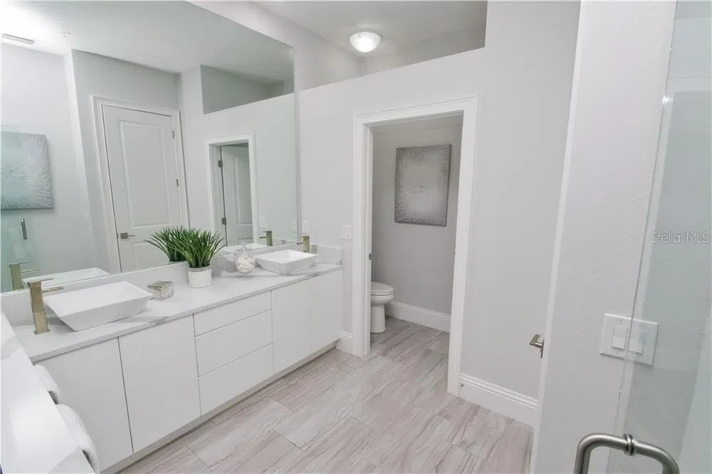 7780 HIDDEN CREEK LOOP #101 Lakewood Ranch, FL 34202
