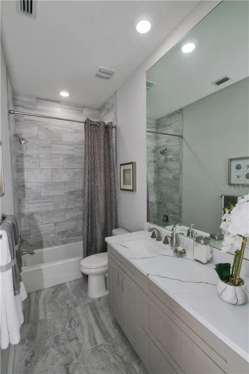 7780 HIDDEN CREEK LOOP #101 Lakewood Ranch, FL 34202