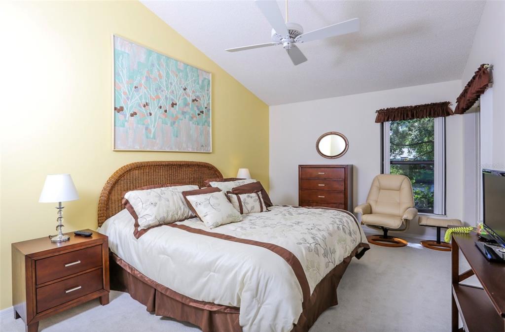 226 SOUTHAMPTON LANE #257 Venice, FL 34293