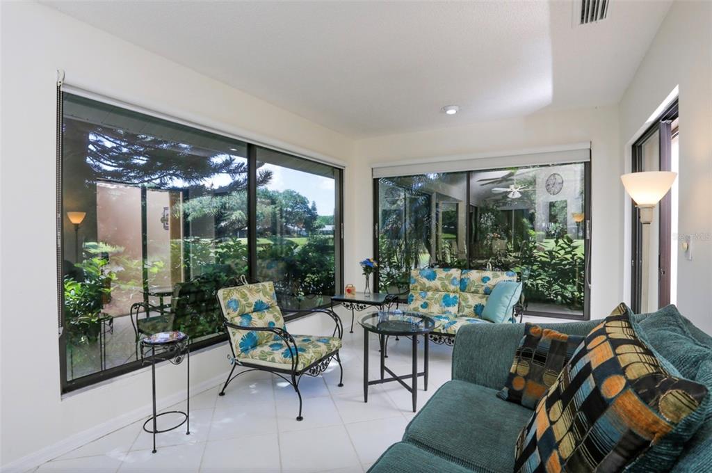 226 SOUTHAMPTON LANE #257 Venice, FL 34293