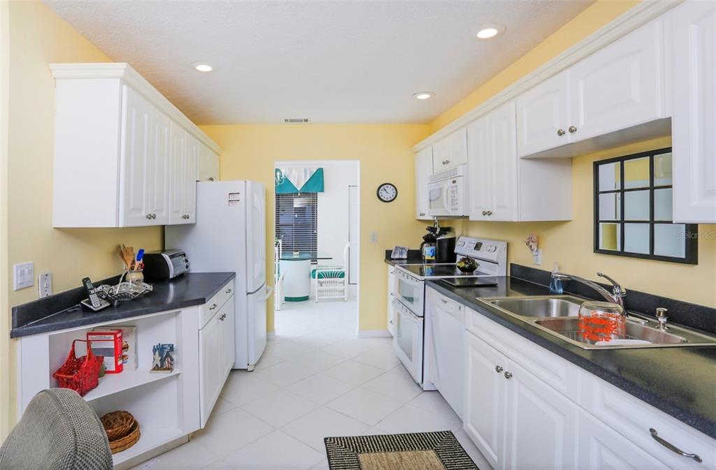 226 SOUTHAMPTON LANE #257 Venice, FL 34293