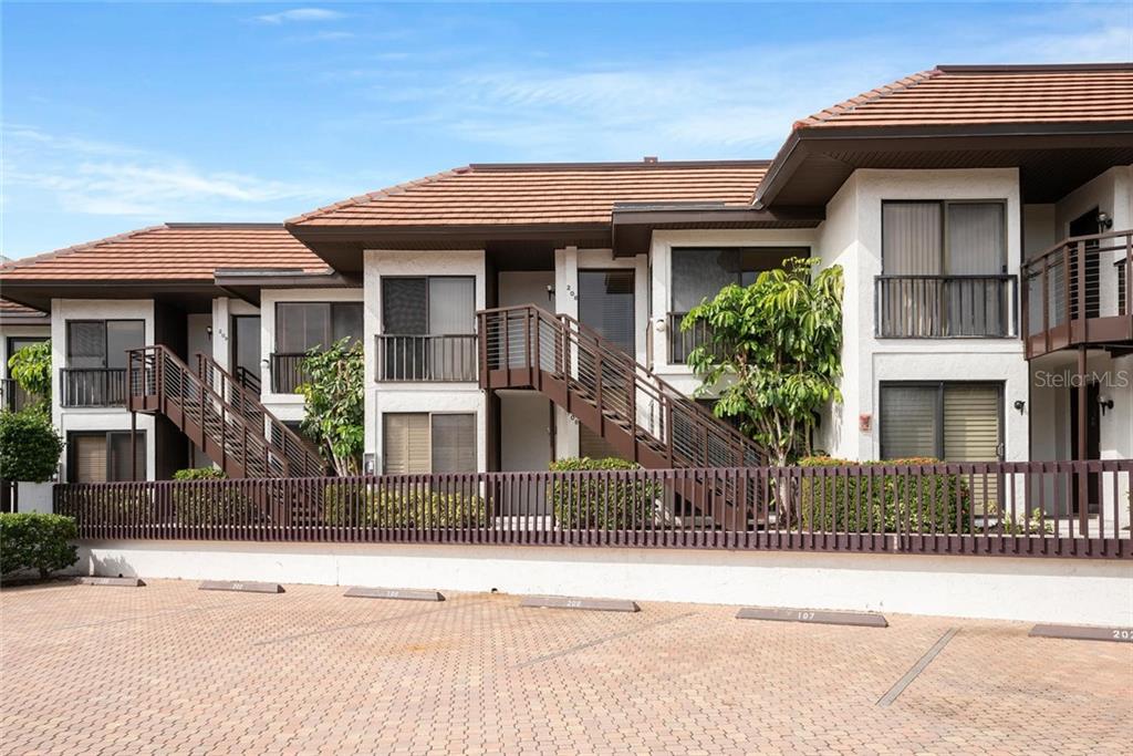 5393 GULF OF MEXICO DRIVE #208 Longboat Key, FL 34228