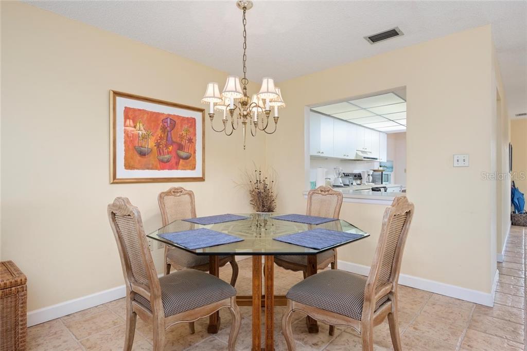 5393 GULF OF MEXICO DRIVE #208 Longboat Key, FL 34228