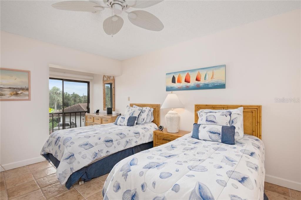 5393 GULF OF MEXICO DRIVE #208 Longboat Key, FL 34228