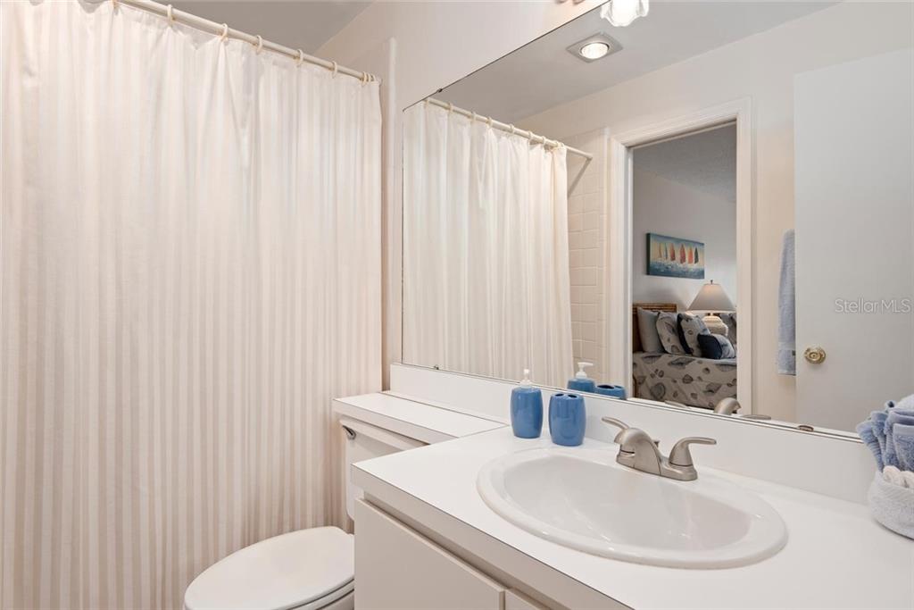 5393 GULF OF MEXICO DRIVE #208 Longboat Key, FL 34228