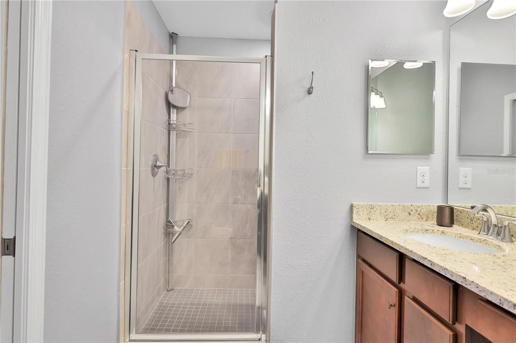 5634 PALMER CIRCLE #203 Bradenton, FL 34211