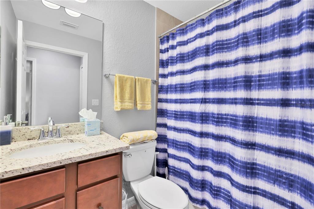 5634 PALMER CIRCLE #203 Bradenton, FL 34211
