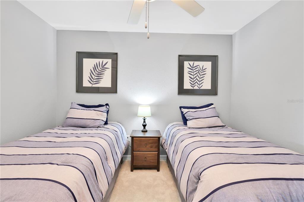 5634 PALMER CIRCLE #203 Bradenton, FL 34211