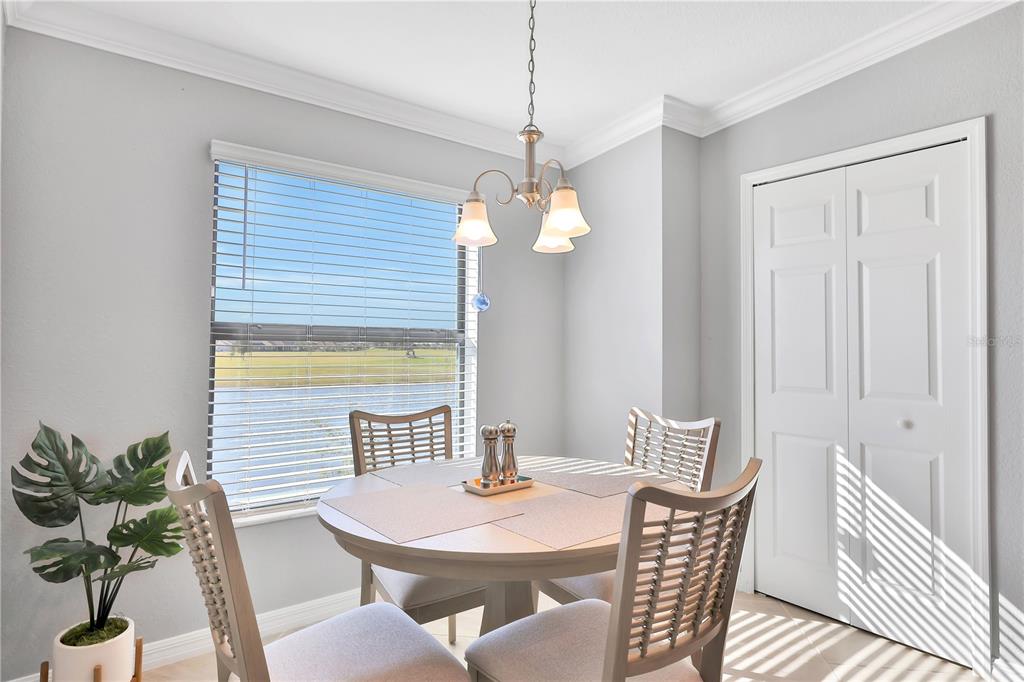 5634 PALMER CIRCLE #203 Bradenton, FL 34211