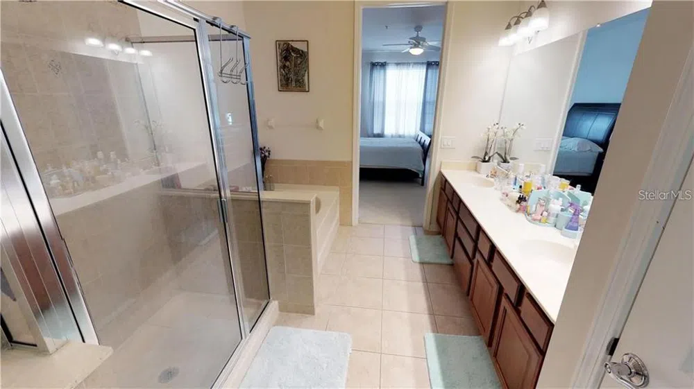 7901 SEMINOLE BOULEVARD #1304 Seminole, FL 33772