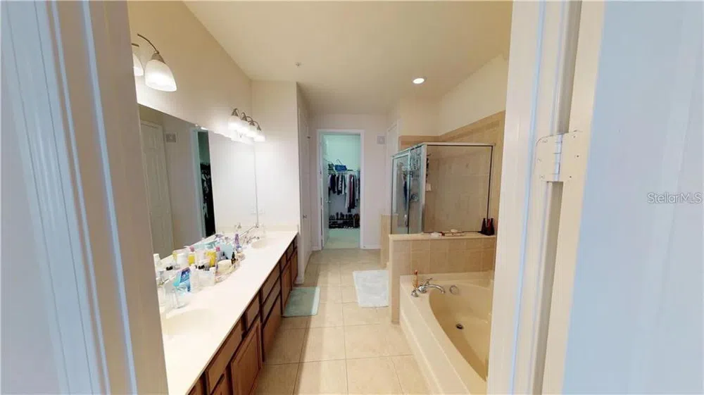 7901 SEMINOLE BOULEVARD #1304 Seminole, FL 33772