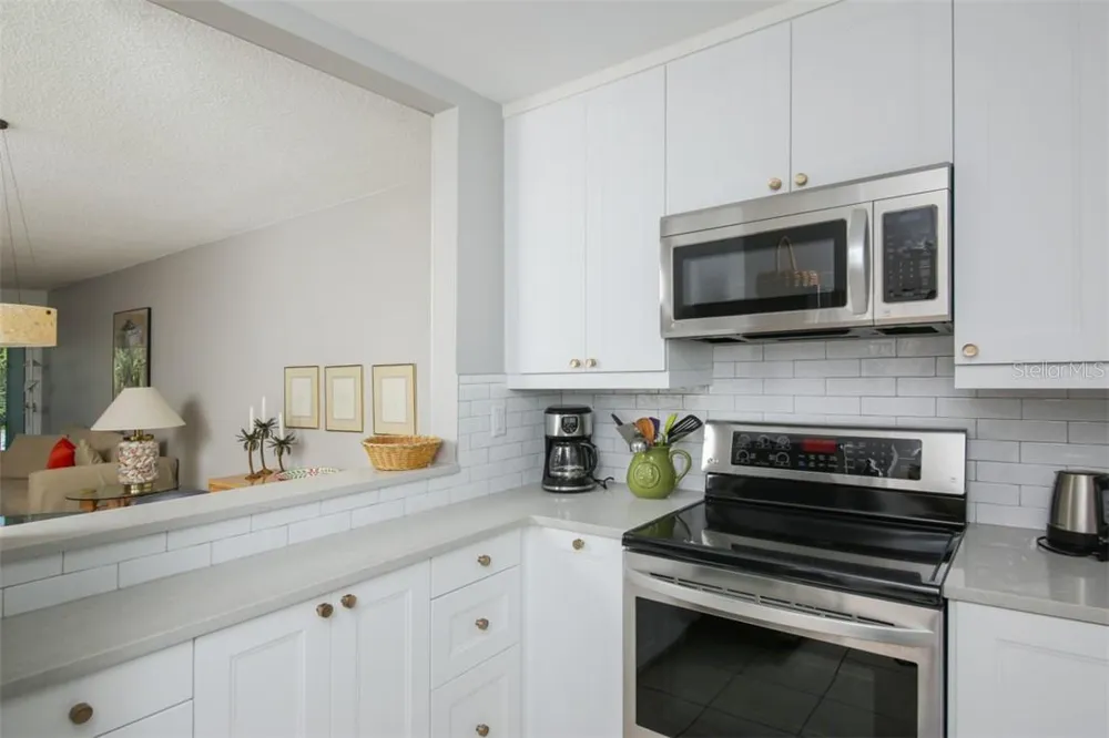 500 S WASHINGTON DRIVE #26B Sarasota, FL 34236
