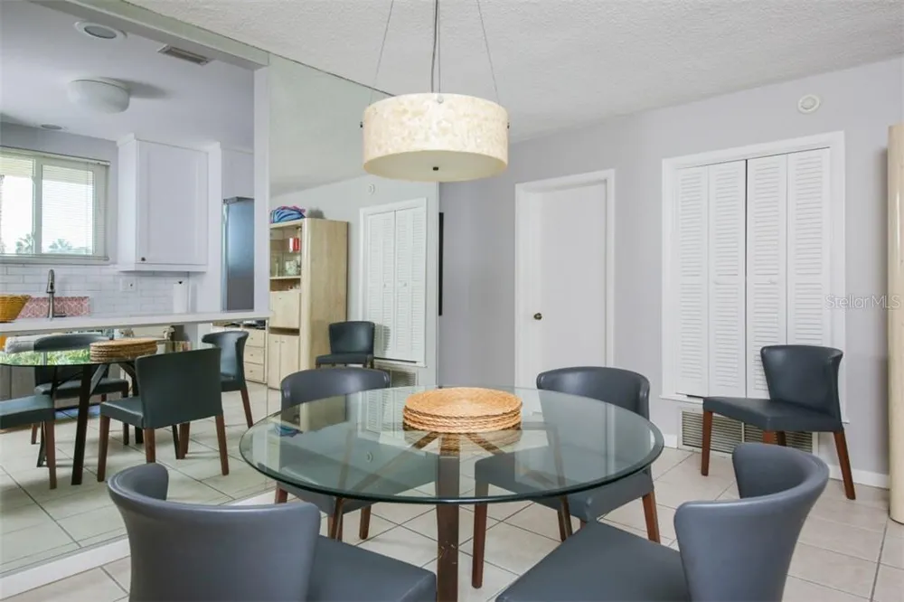500 S WASHINGTON DRIVE #26B Sarasota, FL 34236