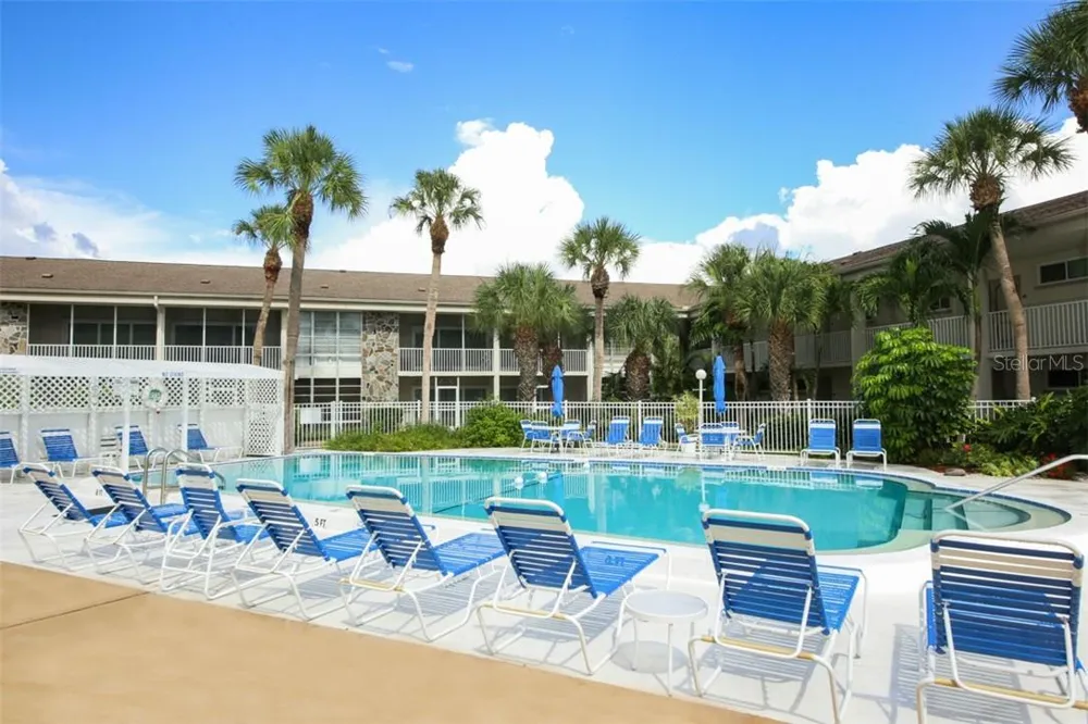 500 S WASHINGTON DRIVE #26B Sarasota, FL 34236