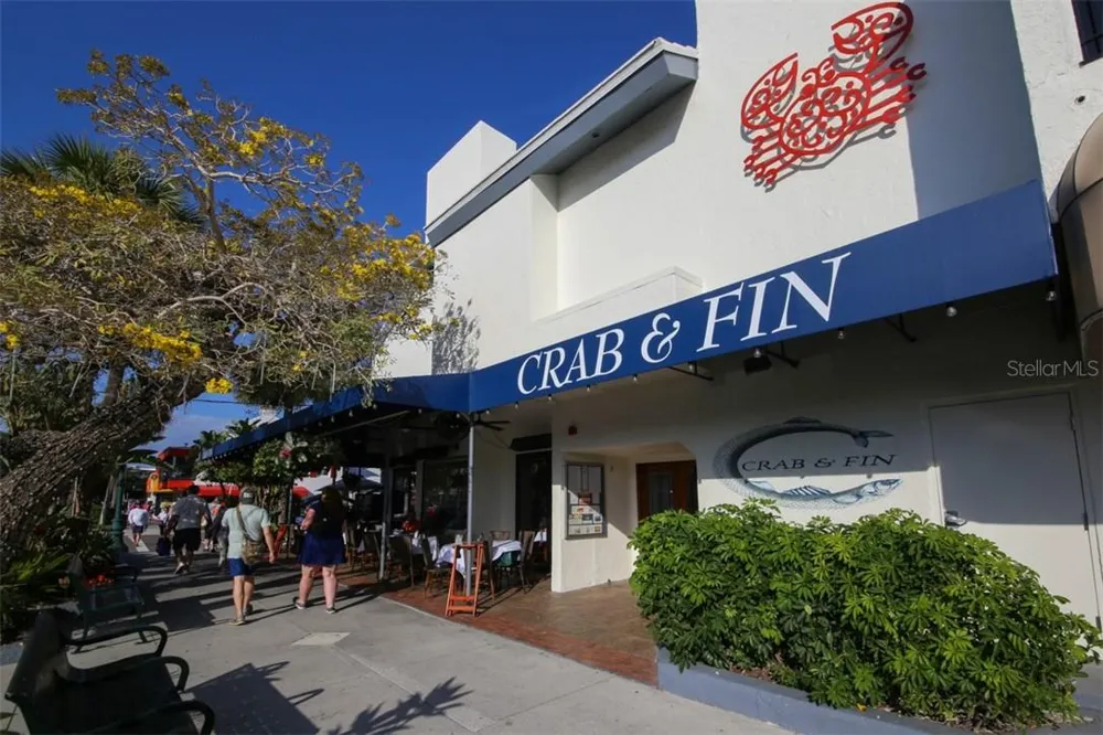 500 S WASHINGTON DRIVE #26B Sarasota, FL 34236