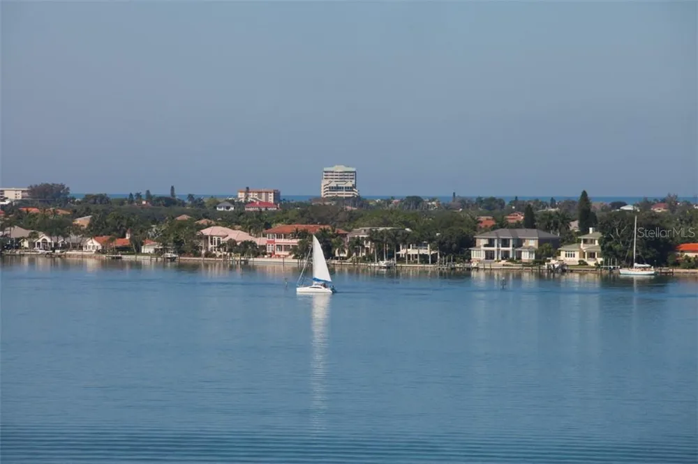 500 S WASHINGTON DRIVE #26B Sarasota, FL 34236