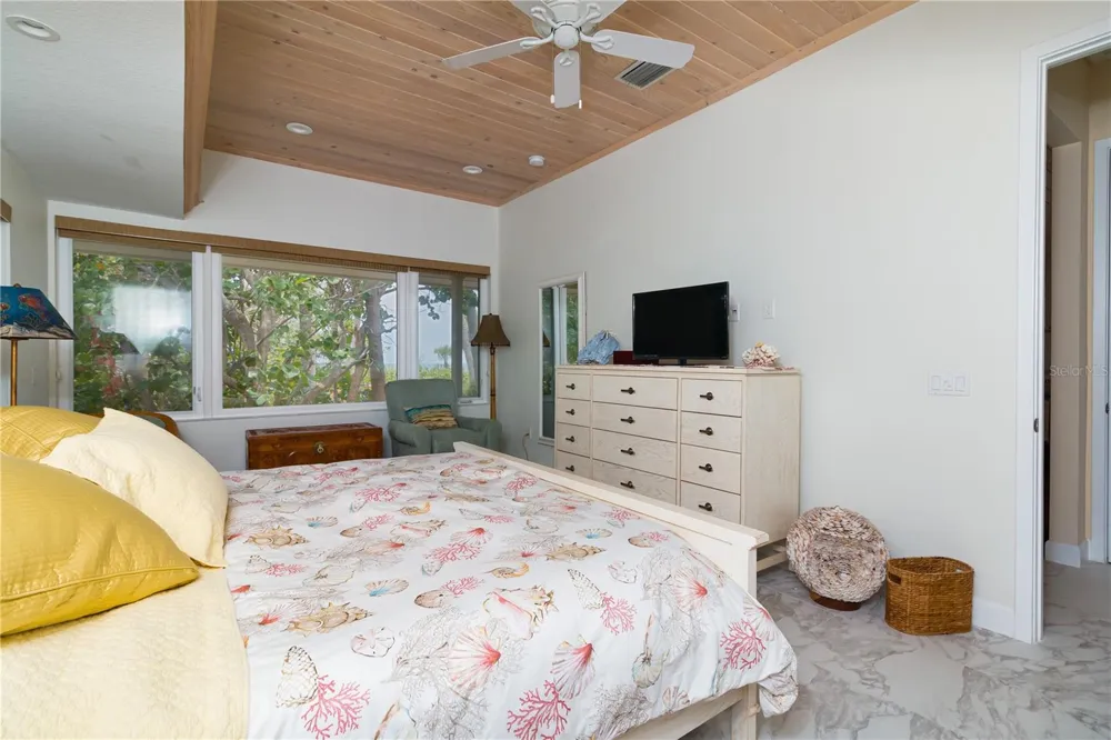 8300 MANASOTA KEY ROAD Englewood, FL 34223