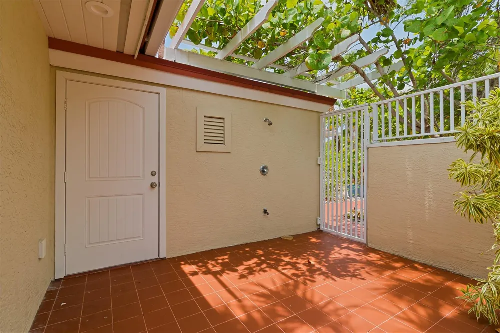 8300 MANASOTA KEY ROAD Englewood, FL 34223