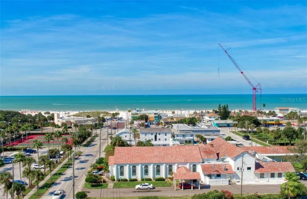 64 BAY ESPLANADE #204 Clearwater, FL 33767