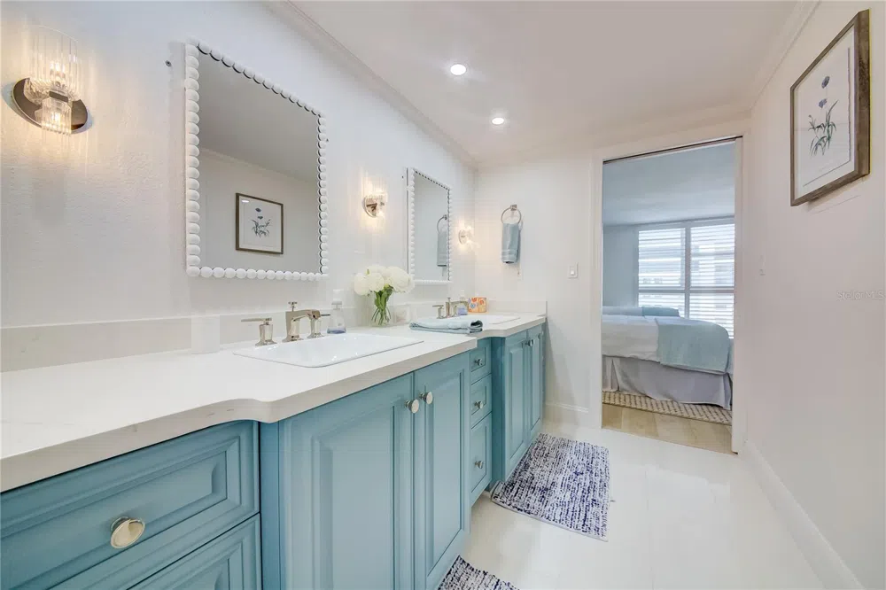 1212 BENJAMIN FRANKLIN DRIVE #504 Sarasota, FL 34236