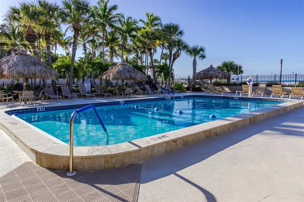 1212 BENJAMIN FRANKLIN DRIVE #504 Sarasota, FL 34236