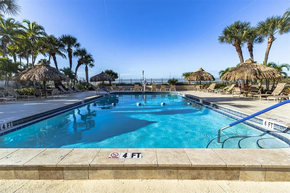 1212 BENJAMIN FRANKLIN DRIVE #504 Sarasota, FL 34236