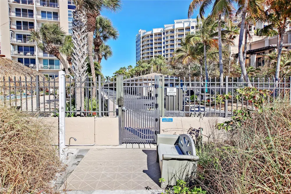 1212 BENJAMIN FRANKLIN DRIVE #504 Sarasota, FL 34236