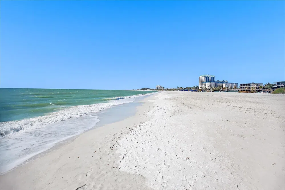 1212 BENJAMIN FRANKLIN DRIVE #504 Sarasota, FL 34236