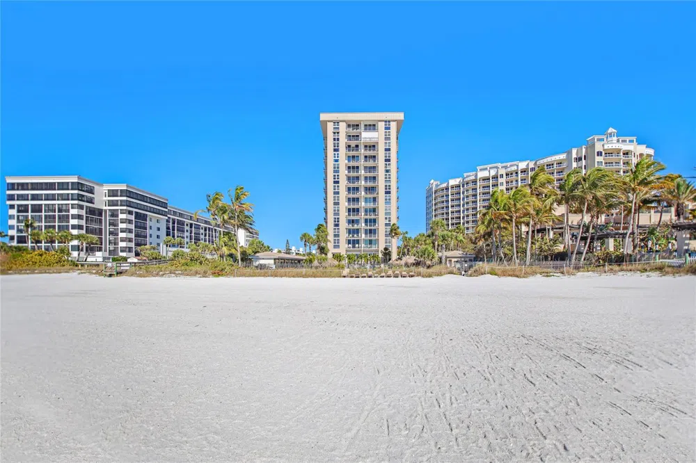 1212 BENJAMIN FRANKLIN DRIVE #504 Sarasota, FL 34236
