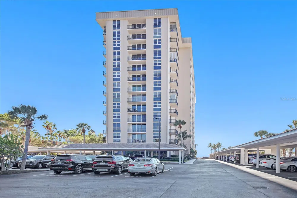 1212 BENJAMIN FRANKLIN DRIVE #504 Sarasota, FL 34236
