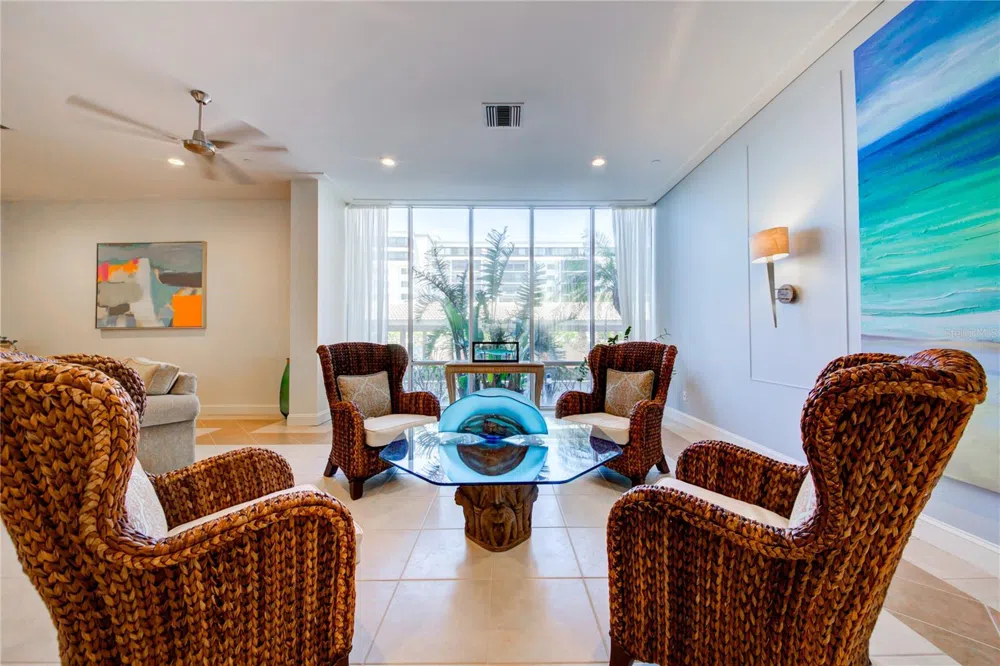 1212 BENJAMIN FRANKLIN DRIVE #504 Sarasota, FL 34236