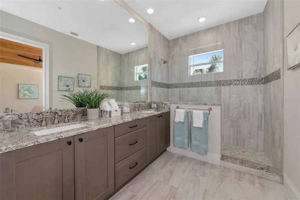 7780 HIDDEN CREEK LOOP #103 Lakewood Ranch, FL 34202