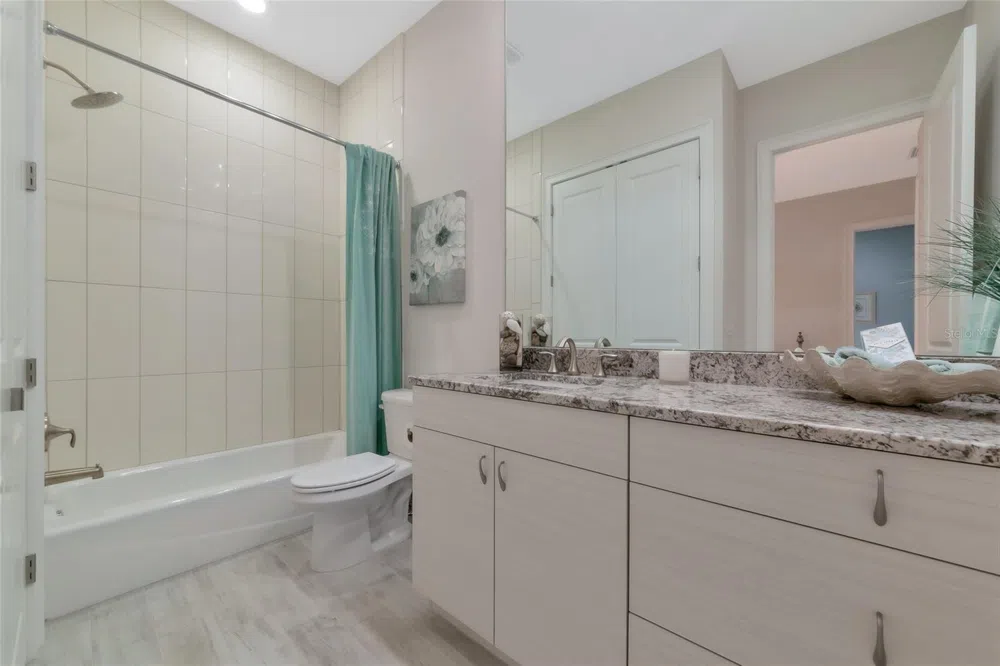 7780 HIDDEN CREEK LOOP #103 Lakewood Ranch, FL 34202