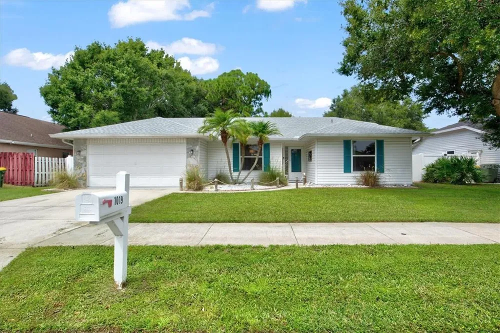 1019 SNEAD AVENUE Sarasota, FL 34237