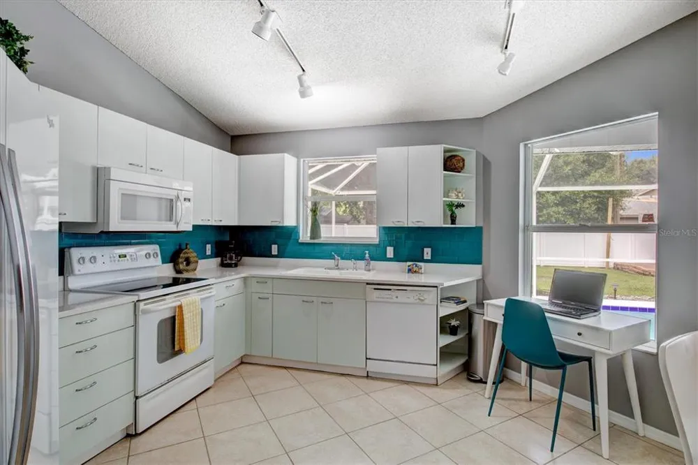 1019 SNEAD AVENUE Sarasota, FL 34237