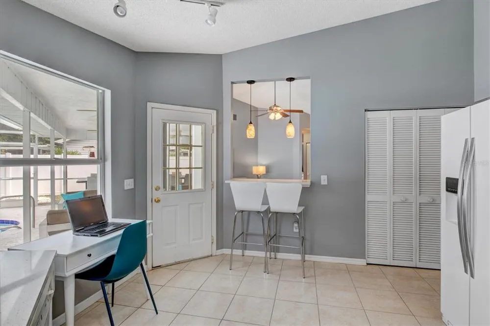 1019 SNEAD AVENUE Sarasota, FL 34237
