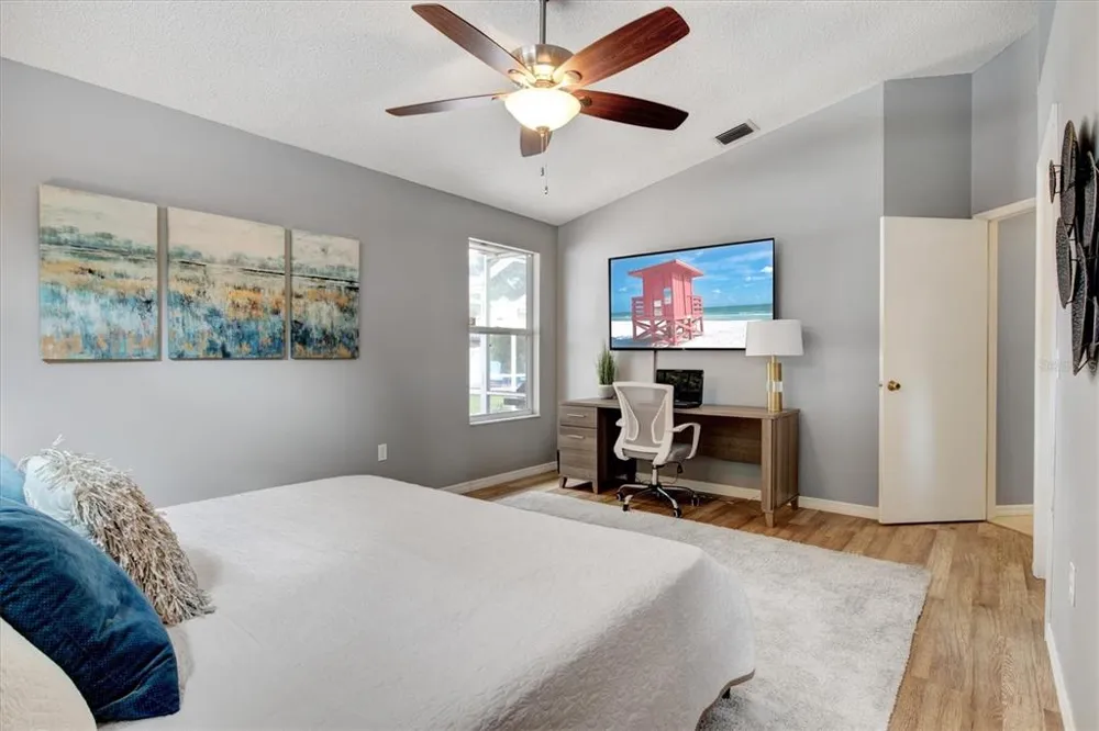 1019 SNEAD AVENUE Sarasota, FL 34237